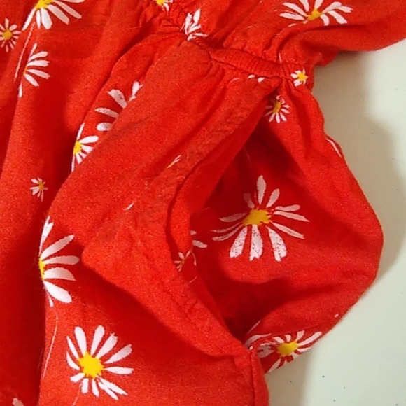SO RED DAISY PRINT, 2" SHORTS, SLEEVELESS, COTTAGECORE ROMPER - Picture 8 of 8
